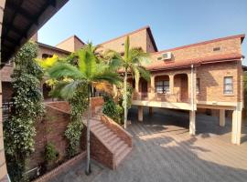 King's Palace Self Catering Apartments, hotel in St Lucia