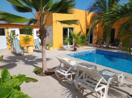 Hôtel Colibri Lac Rose, hotell i Niaga