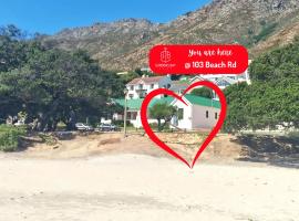 Milkwood Cottage, Beachfront family vacation home, Sleeps 6, ξενοδοχείο που δέχεται κατοικίδια σε Gordonʼs Bay