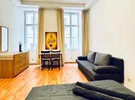 Stylish & Comfy 1BR Apt in Vienna