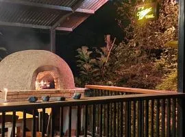 Espectacular Finca con Río Privado y Actividades