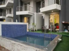 Ivy Bliss Studio with Private Pool, B 06, Karjat