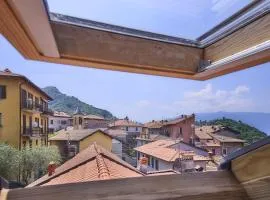Large apartment in the village near Varenna