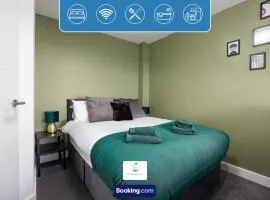 Cosy Retreat By Green Haven Escapes Short Lets & Serviced Accommodation Seacroft With Free Off-Street Parking & Pet-Friendly