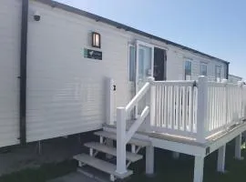 Big Boss Caravan-Camber Sands,Sleep 8, Free Wi-Fi, Netflix, Parking
