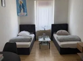 Central Kelkheim apartment near station