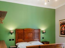 Fontana Falconieri Boutique Hotel, hotel a Messina