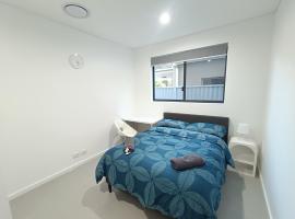 Cozy Double Room in Modern House - NR6, ξενοδοχείο σε Γκίλντφορντ