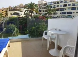 Estudio con vista a la piscina muy buena ubicacion