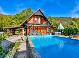 Lovely Home In Frkasic