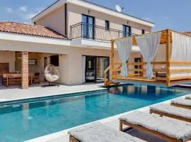 Gorgeous Home In Vrana