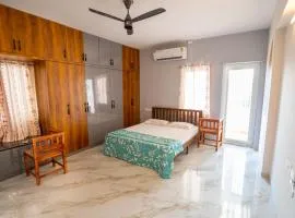 Golden Crest Service Apartments