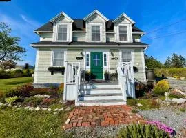 The East Wind Guesthouse