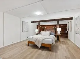 Cozy 2BR Family Suite with King Beds and Parking for 8 Guests