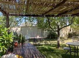 La Petrusa, hotel v destinaci Vernole