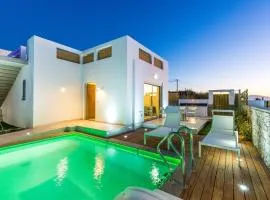 Marvelous Rethymno Villa Villa Kokushibo 2 Bedrooms Beach Front Private Outdoor Swimming Pool And Hot Tub Pigianos Kampos