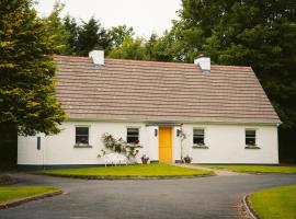 Longford Holiday Yellow Star Self-Catering Cottage, ξενοδοχείο σε Esker South