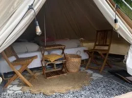 Glampingtelt i fjordkanten, Rønlund Hyttepark