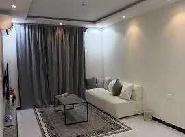 Al Khobar - Two rooms, a hall, and self check-in