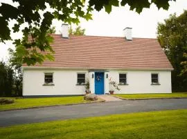 Longford Holiday Blue Sky Self Catering Cottage