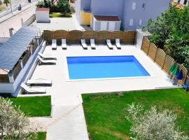 Lovely Apartment In Novigrad
