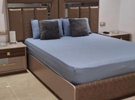 &Eacute;tage d'une prestigieuse villa, caba&ntilde;a en Rabat