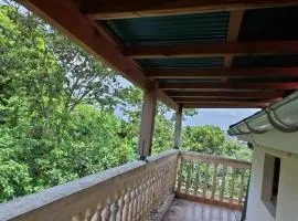Appartement spacieux à Saint-Claude, 100 m², parking inclus