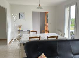 Chez voisine - entre la Loire et le vignoble, Hotel am Strand in Pouilly-sur-Loire