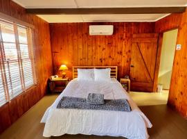 Joshua Tree Ranch House Motel - Downtown - Room #5، فندق في جوشوا تري