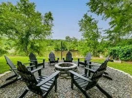 Riverfront Retreat with Near Boat Launch in Nineveh!