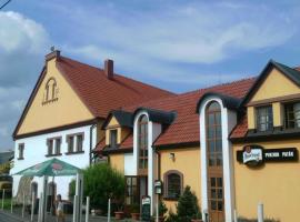 Penzion Paták, hotel v destinaci Kamýk nad Vltavou