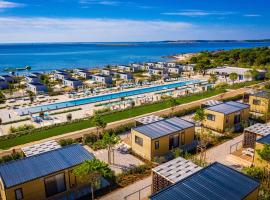 Arena Grand Kazela Camping Homes, hotel in Medulin
