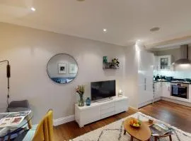 Madison Hill - White Hill House 3 - 1 bedroom flat