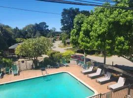 Carmel River Inn & Cottages