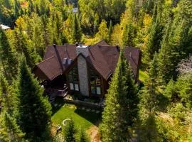 Luxury with hot tub 300mbps Wifi Games & more !