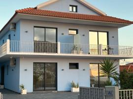 O&aacute;sis Suites - Funchal، شقة في فونشال