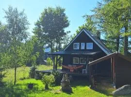 Domek Adam z widokiem na góry Lasówka