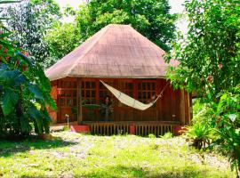 Huasquila Amazon Lodge, khách sạn ở Cotundo