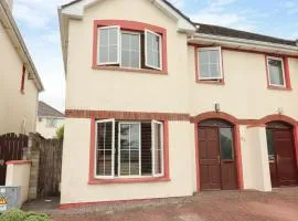 51 Woodview Park