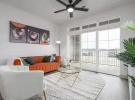 Luxurious One Bedroom Whitestown