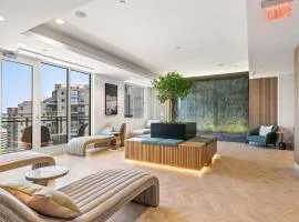 Spacious Apt W Gym in Building