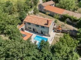Stone Villa Galant with Pool - Happy Rentals