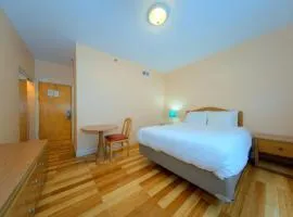 Single Renovated Room by the Beach