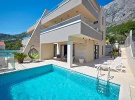 Awesome Home In Makarska With Sauna