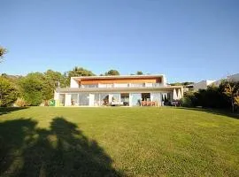 Tasteful Caminha Villa 4 Bedrooms Villa Laginhas Modern Furnishings