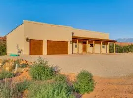 5 Mi to Arches NP Canyon-View Hideaway with Deck!