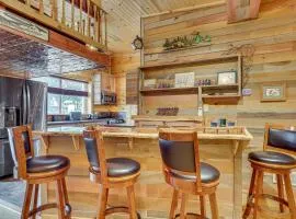 Steps to Marina & Beach: Couple’s Cottage in Pepin