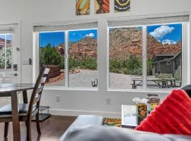 Chimney Rock Suite - Unit C - Red Rock Retreat
