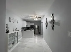 Grey Novo Studio + free-parking&wifi