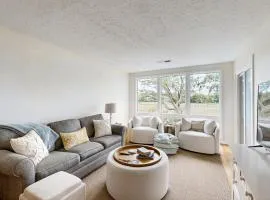 Bay Pointe 2119